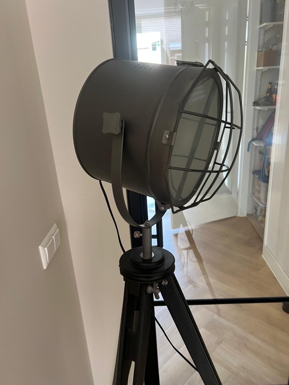 Industriële Vloerlamp met Statief - Studio Stijl, Ophalen, Zo goed als nieuw, Metaal, 150 tot 200 cm