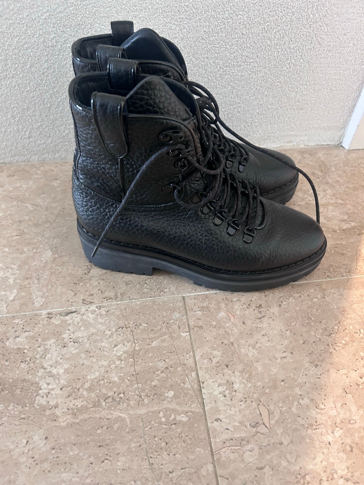 Nubikk zwarte boots maat 39, Ophalen of Verzenden, Zo goed als nieuw, Zwart, Lage of Enkellaarzen