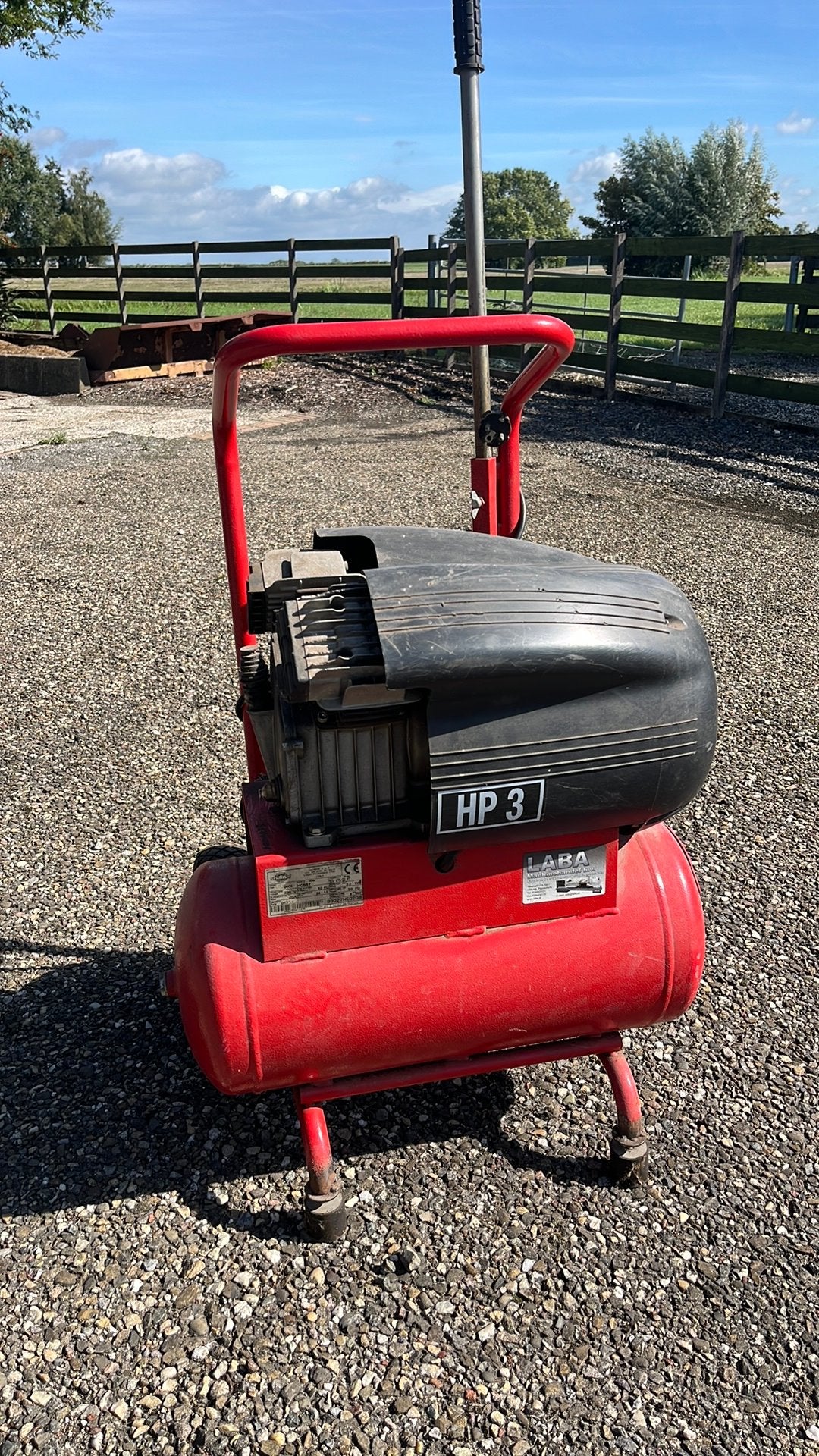 Lucht compressor 230v, Minder dan 25 liter, Ophalen, Zo goed als nieuw, Mobiel