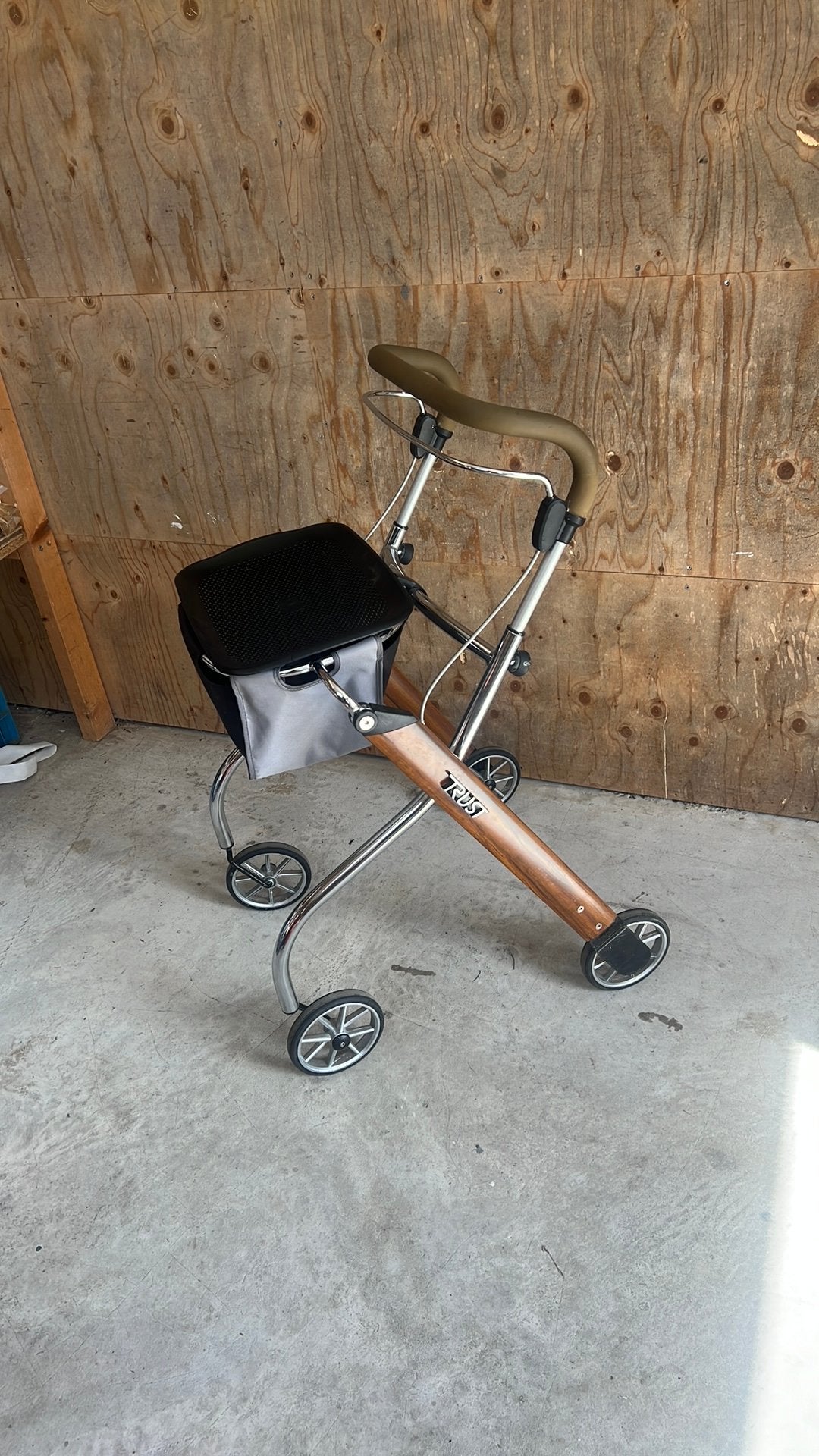 Trust indoor/ binnen rollator, Diversen, Ophalen of Verzenden, Zo goed als nieuw