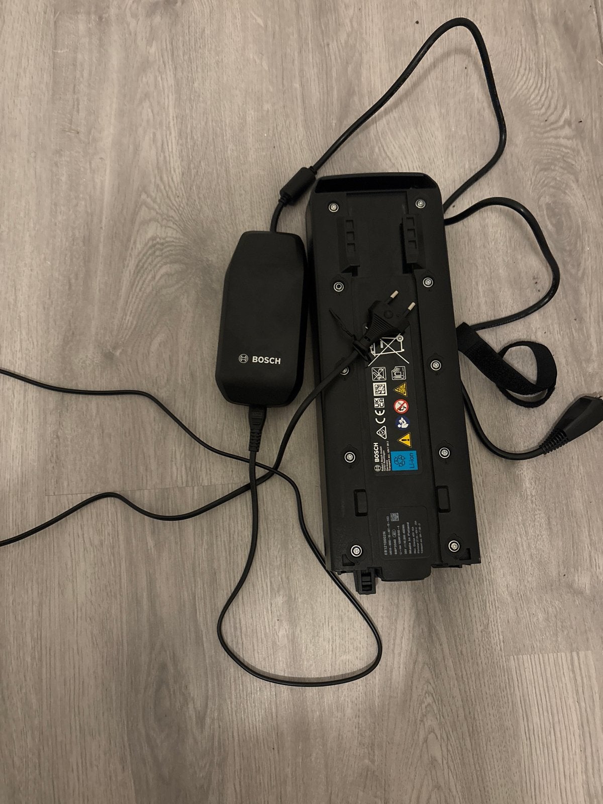 Nieuwe Bosch PowerPack 400 accu met lader, Nieuw