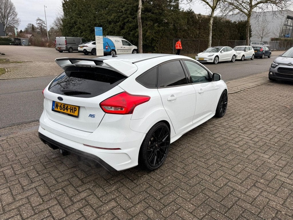 Ford Focus 2.3 RS MK3 350PK, Schaalstoelen, Navi, APK 10-26, Gebruikt, Euro 6, 4 cilinders, Start-stop-systeem