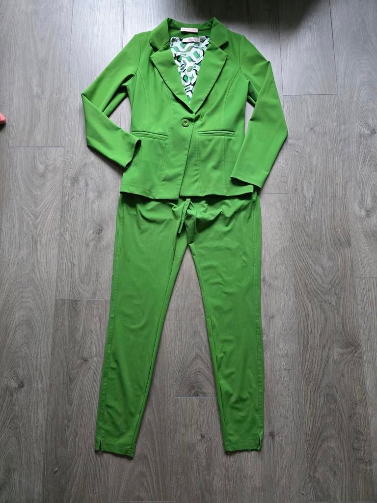 Studio Anneloes groen pak met top S/M, Ophalen of Verzenden, Zo goed als nieuw, Maat 38/40 (M), Groen