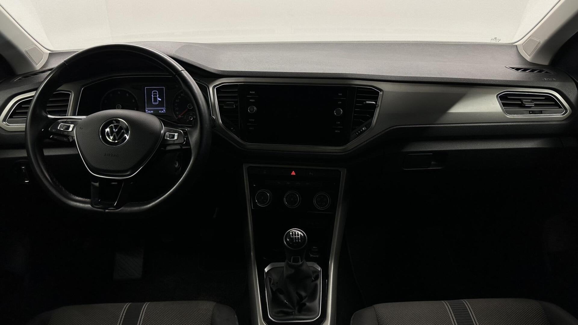 Volkswagen T-Roc 1.0 TSI Style Business CARPLAY NAVI ADAPTIE, Auto's, Volkswagen, Voorwielaandrijving, Stof, Gebruikt, Wit
