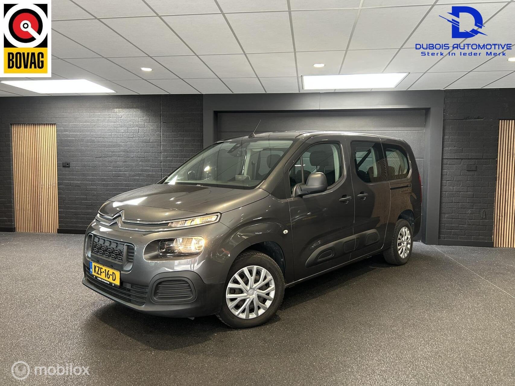 Citroen Berlingo XL 1.2 PT Live 7p.|Nieuwe Distributie+APK|, Voorwielaandrijving, Dealer onderhouden, Stof, Gebruikt