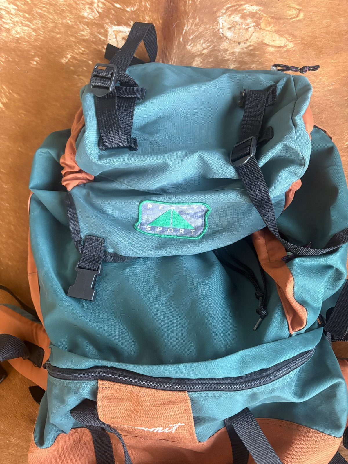 Gratis: Vintage Peak Sport backpack - Ideaal voor trekking, Gebruikt, 25 tot 40 cm, Ophalen of Verzenden, Trekking