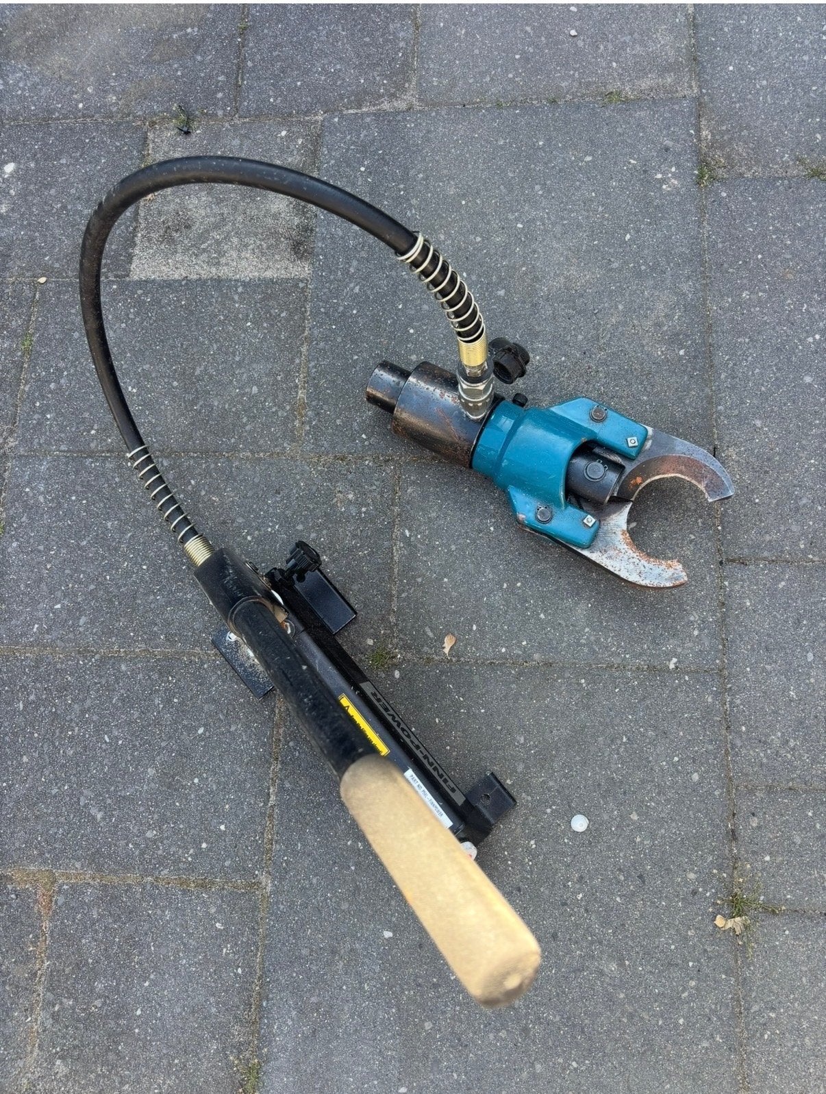 Hydraulische kabelknipper - Finn-Power, Ophalen, Gebruikt, Snijgereedschap, Overige merken