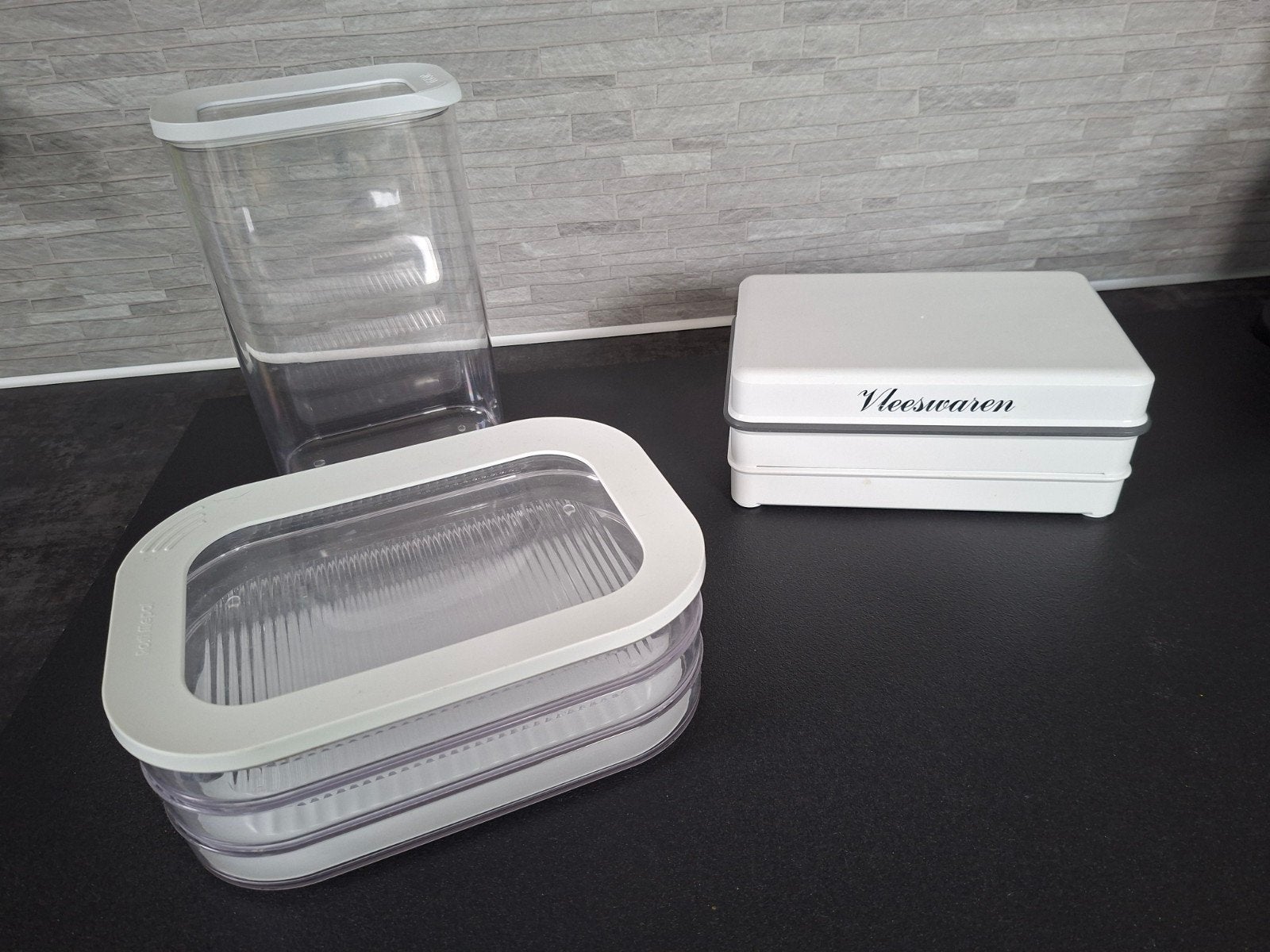 Mepal-rosti vleeswaren of kaasplakkenbakjes+vooraadbus P.ST, Ophalen of Verzenden, Gebruikt
