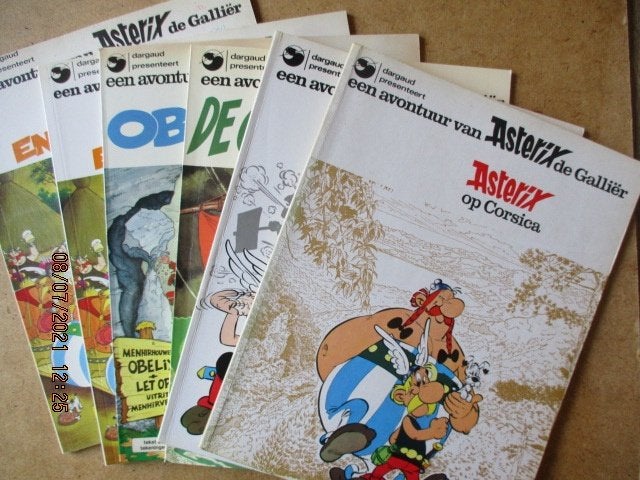 adv4985 asterix dargaud, Eén stripboek, Ophalen, Gelezen