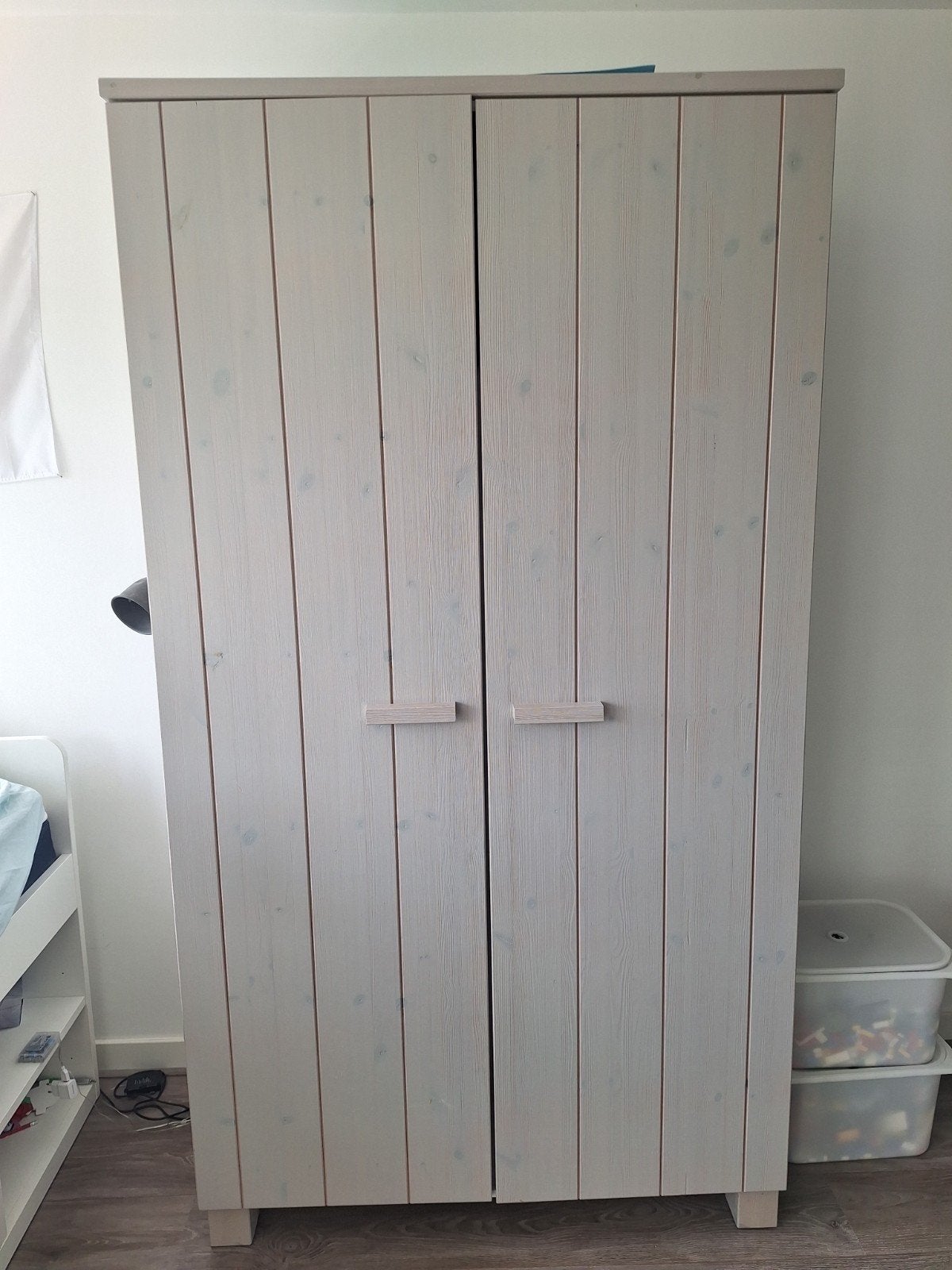 Kleding kast, Huis en Inrichting, Kasten | Kledingkasten, Ophalen, Met deur(en), Gebruikt, 100 tot 150 cm
