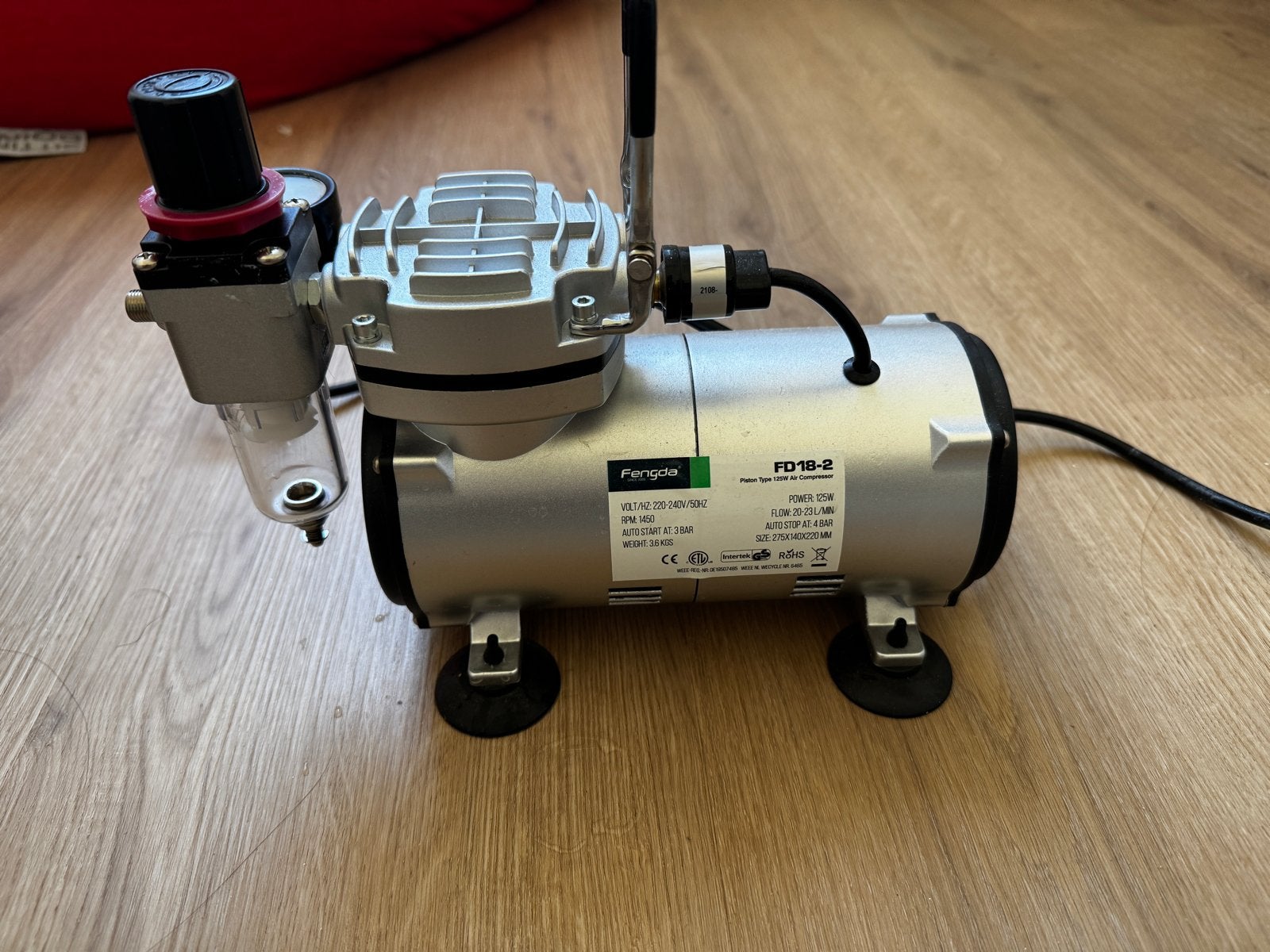 Fengda FD-18-2 Airbrush Compressor, Ophalen, Zo goed als nieuw, Minder dan 200 liter/min, Olievrij