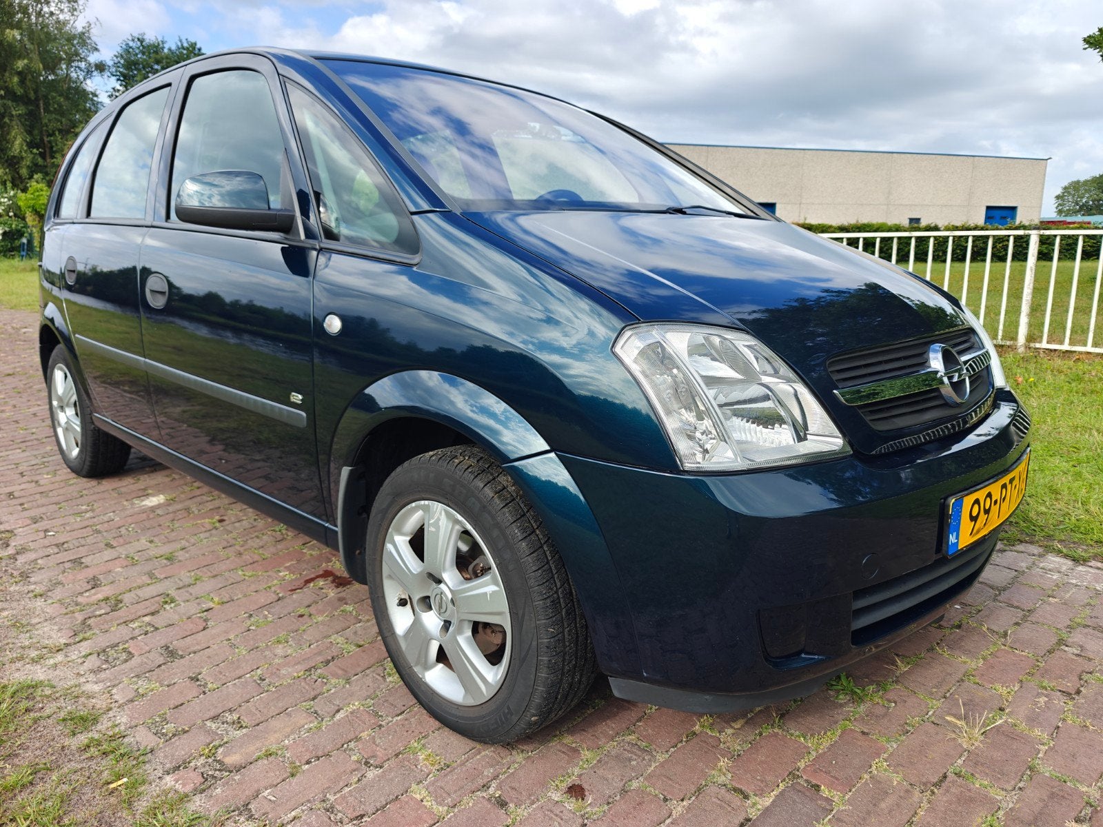 Opel Meriva 1.4 16V 2004 Zwart Clima Cruise Trekhaak, Voorwielaandrijving, Stof, 4 cilinders, Zwart