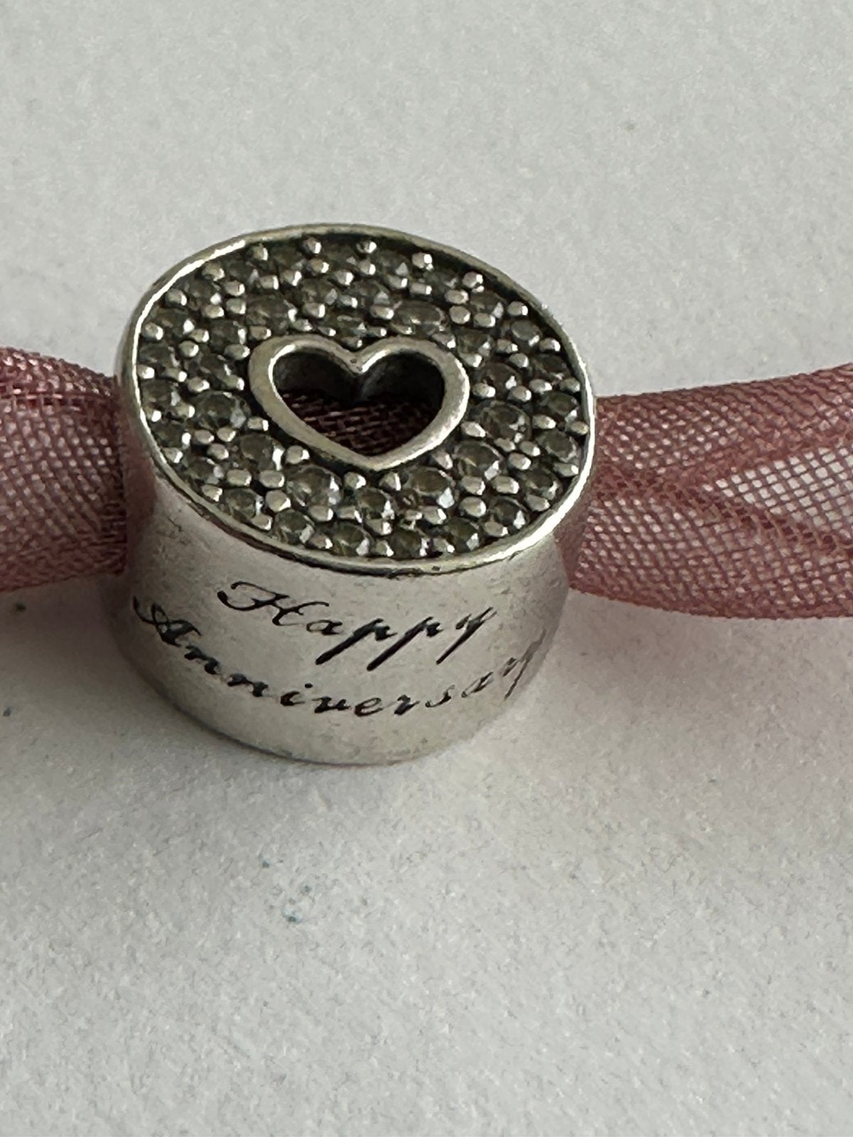 Pandora bedel met hart en zirkonia steentjes, Sieraden, Tassen en Uiterlijk, Bedels, Ophalen of Verzenden, Zo goed als nieuw, Zilver