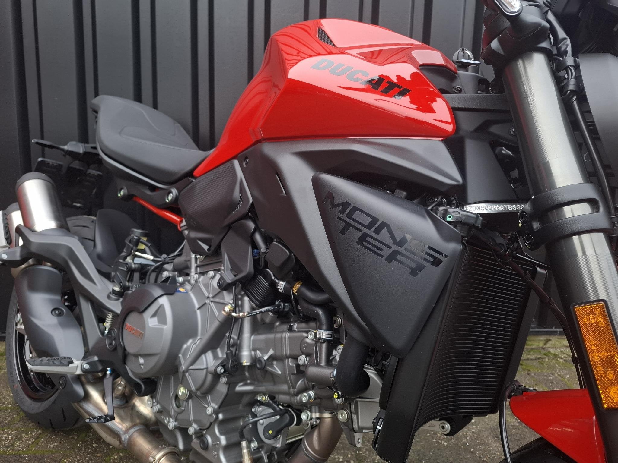 Ducati Monster, Info@ducati.com, Ducati North Europe B.V., Maanweg 174
2516 AB  Den Haag, NL, Bedrijf