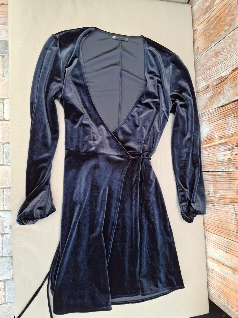 Velours jurkje zara xs ook mooi voor GALA, Zwart, Ophalen of Verzenden, Zo goed als nieuw, Maat 34 (XS) of kleiner