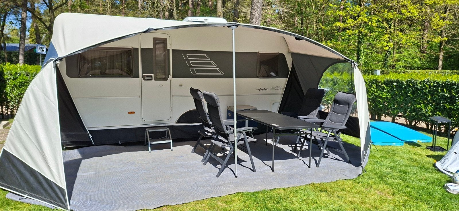 Eriba Hymer HSP 465 sporting, Rondzit, Frans bed, Particulier, Schokbreker