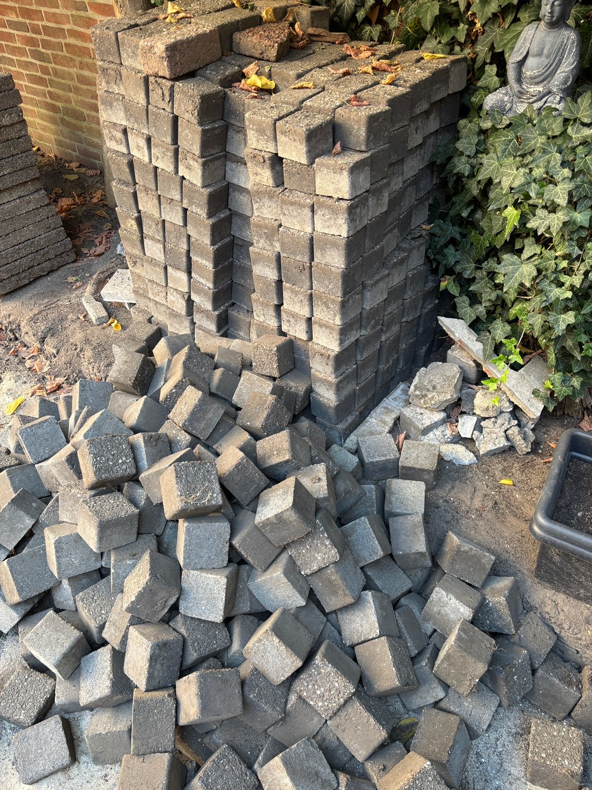 Betonklinkers / betonstraatstenen 500+ gratis ophalen, Ophalen, Zo goed als nieuw, Beton, Klinkers