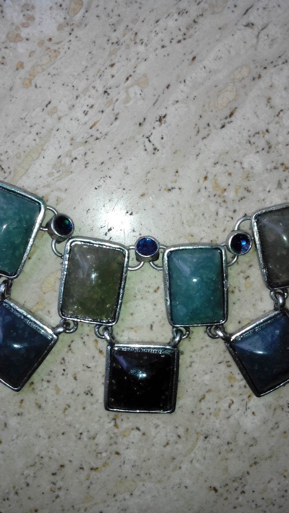 Mooie Ibiza ketting met grijze, blauwe en groene stenen, Overige materialen, Blauw, Zo goed als nieuw, Verstelbaar