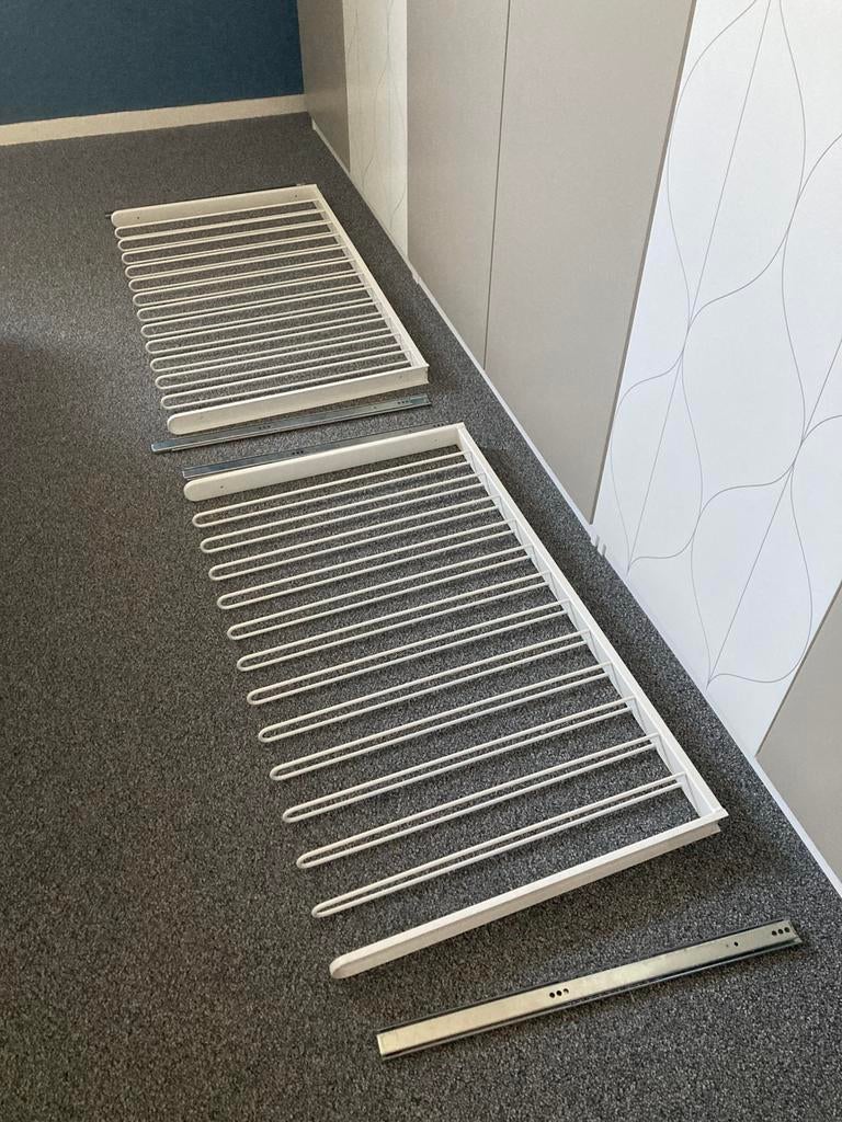 2 Komplement broek hangers van Ikea, Ophalen, Gebruikt, 50 tot 100 cm, Minder dan 100 cm