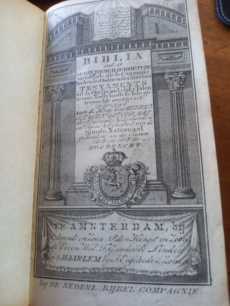 Antieke Bijbel, Ophalen