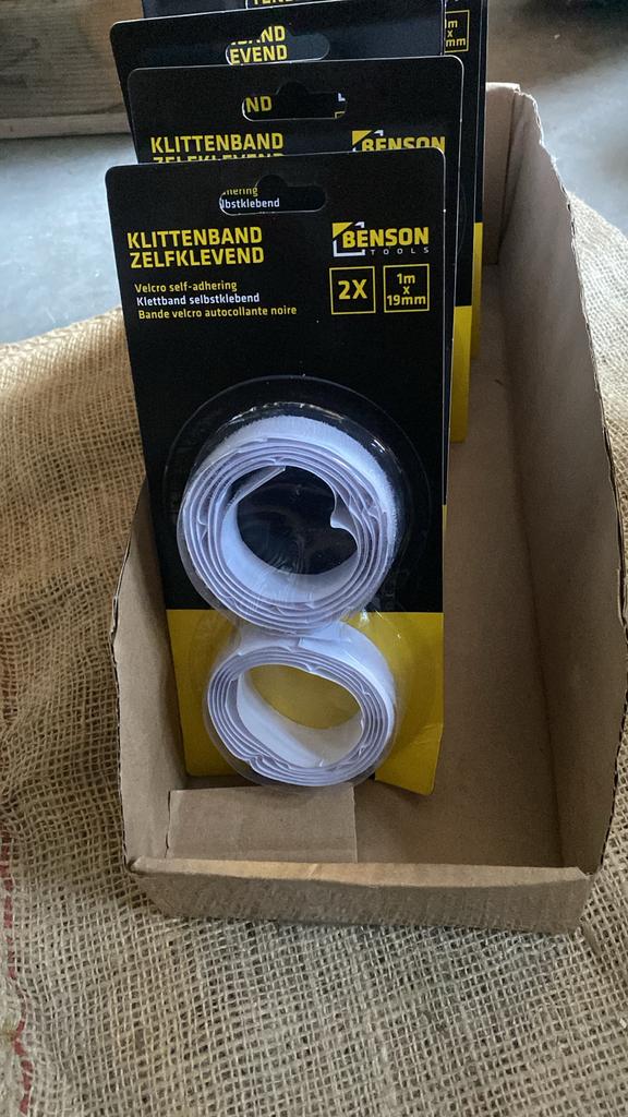5x Nieuw Benson Tools Klittenband Zelfklevend 1m x 19mm, Tuin en Terras, Hand-tuingereedschap, Nieuw, Ophalen of Verzenden