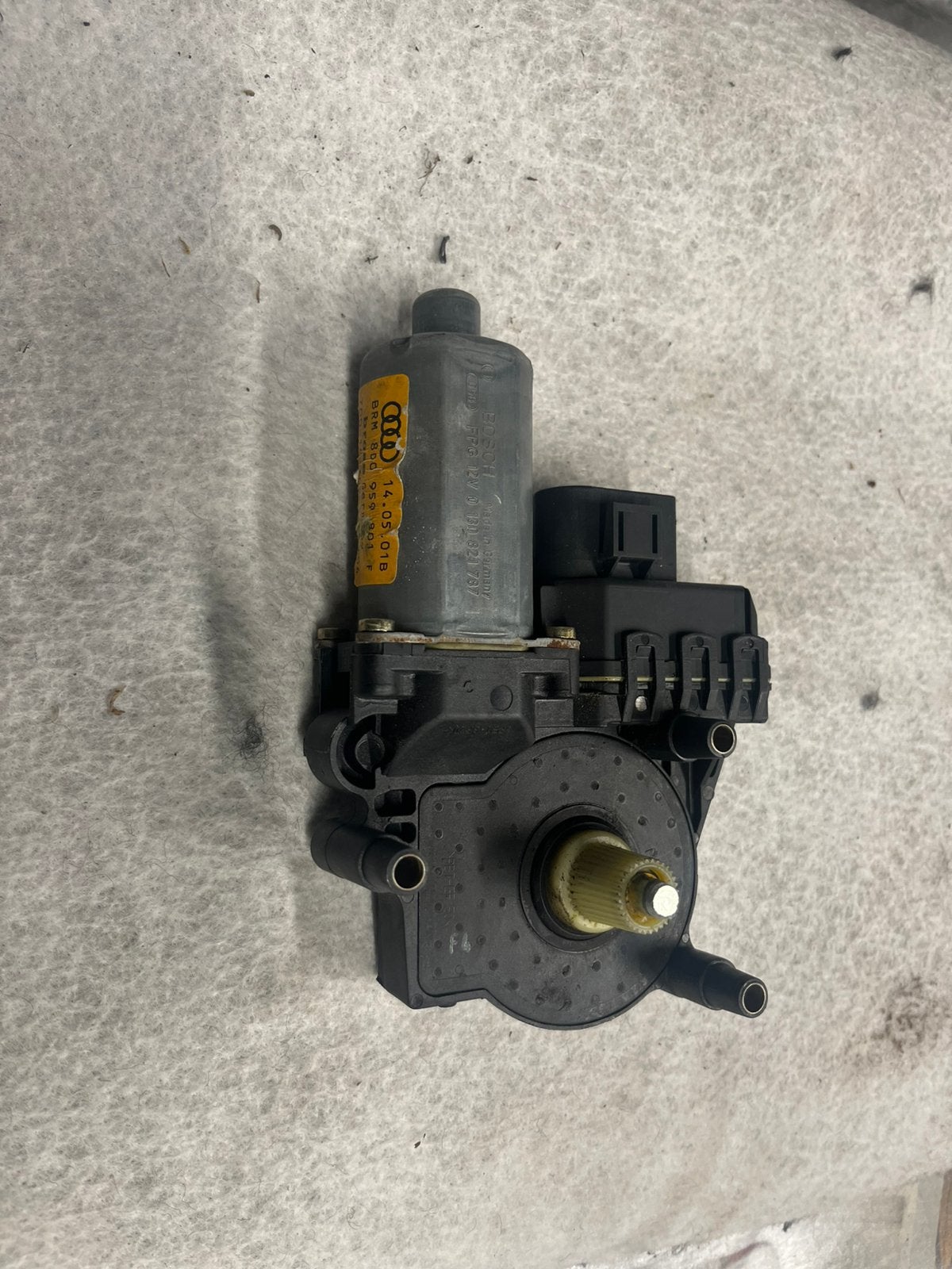 Raammotor Audi B4 (audi 80) links voor, Auto-onderdelen, Verzenden, Audi
