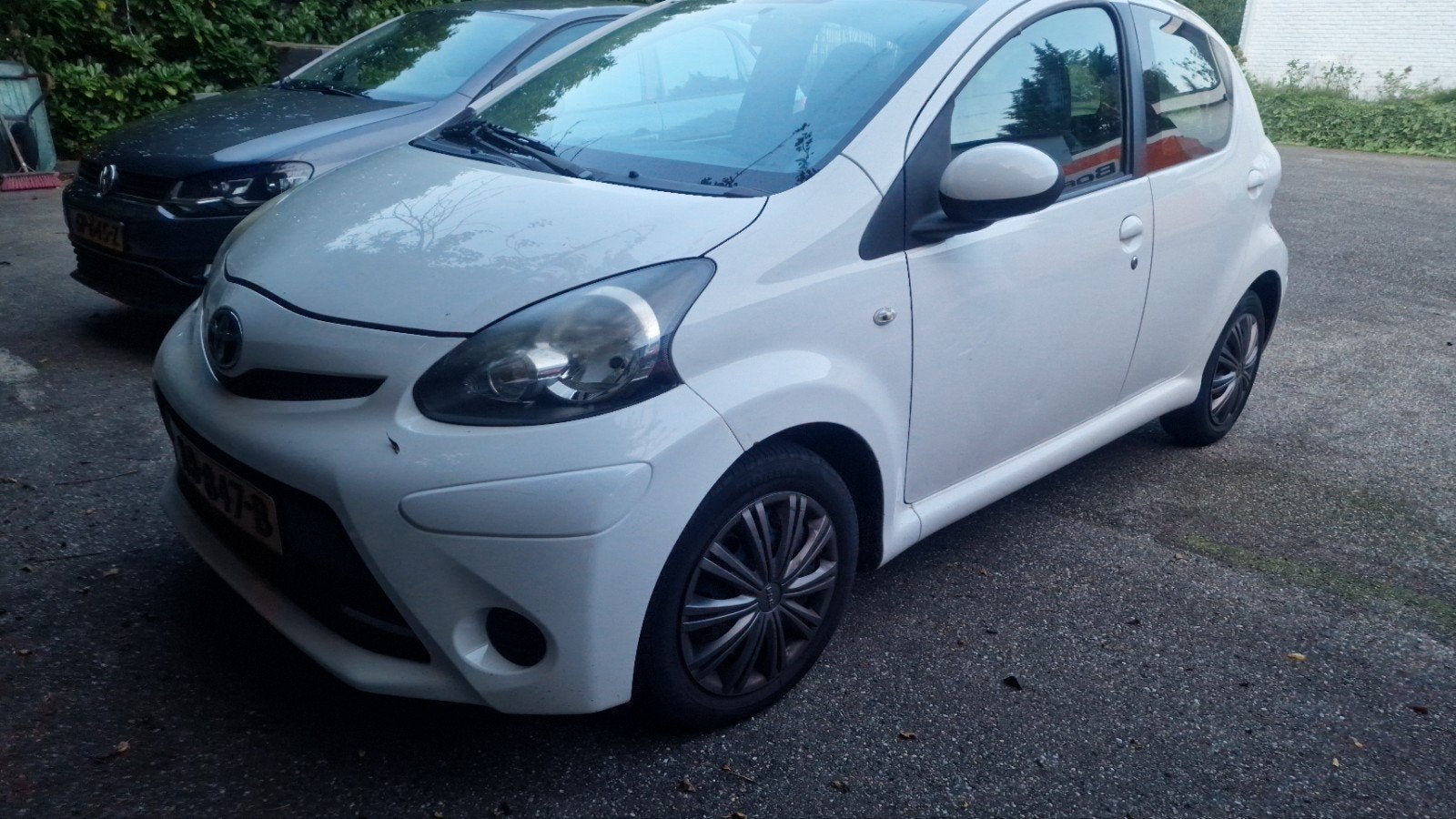 Toyota Aygo 1.0 12V Vvt-i 5DRS 2014 Wit, Auto's, Voorwielaandrijving, 4 stoelen, Handgeschakeld, Particulier