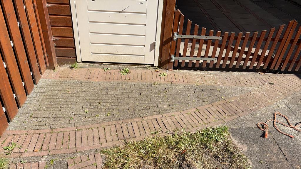 Klinkers, Ophalen, Zo goed als nieuw, Composiet