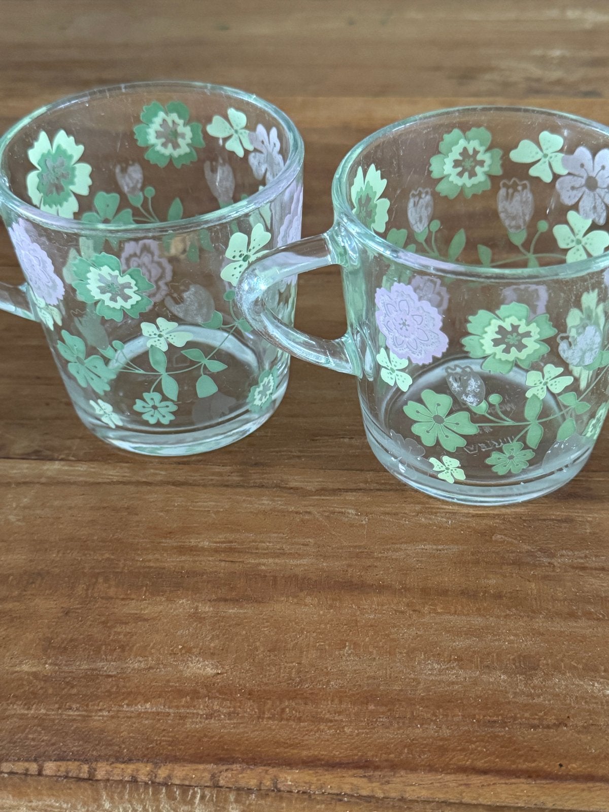 2 IKEA glazen mokken met bloemenpatroon - Vintage, Huis en Inrichting, Gebruikt, Vintage, IKEA, Glas