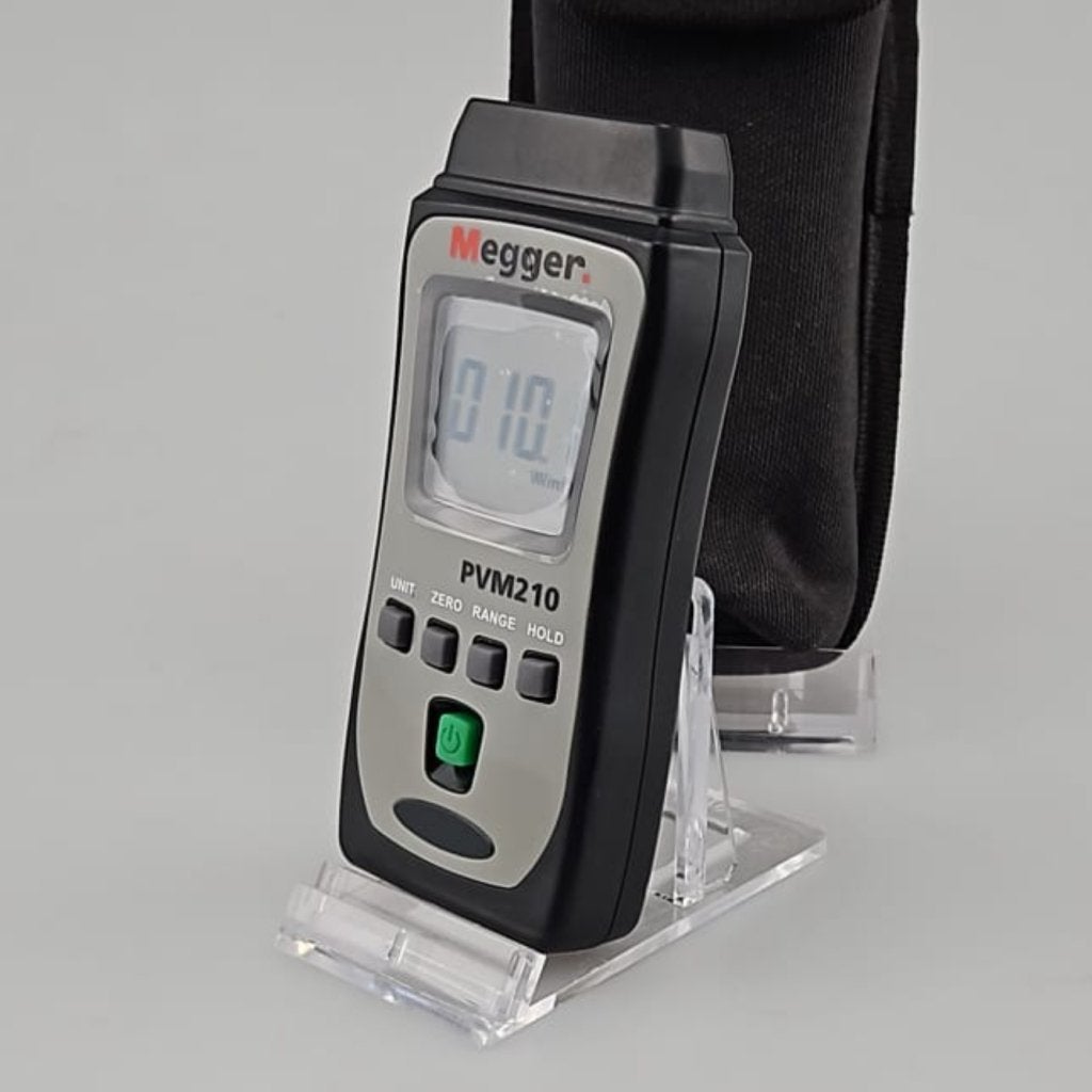 Megger PVM210 ZonneInstralingsmeter, Flex Ltd., Gebruikt, https://flex.com/contact-us, Nobelstraat 10, 5807 GA Oostrum LB, Limburg, Nederland