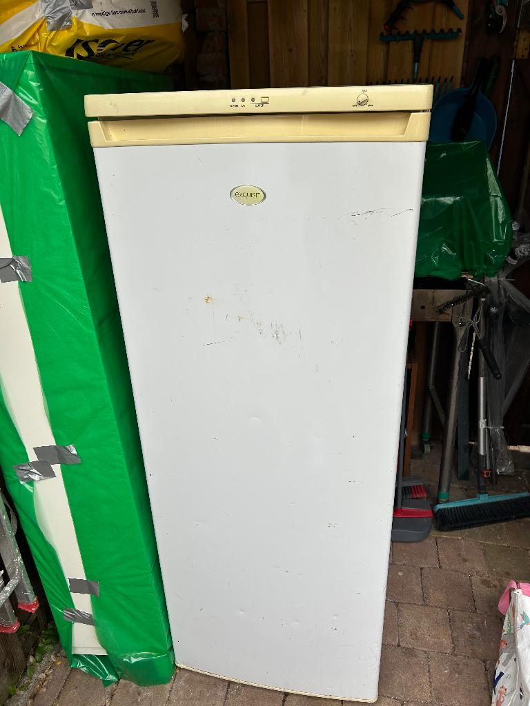 Diepvries, Gebruikt, Minder dan 60 cm, 140 tot 160 cm, Vrijstaand