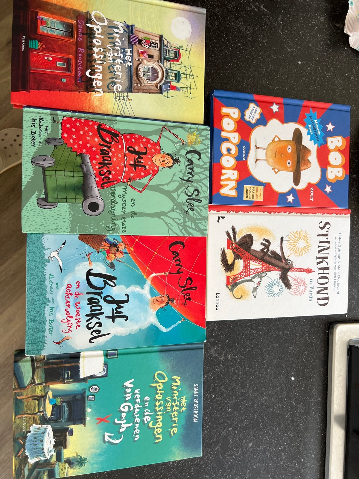 Kinderboeken: Juf braksel, Sanne Rooseboom, Bob Popcorn, Ophalen of Verzenden, Gelezen, Fictie