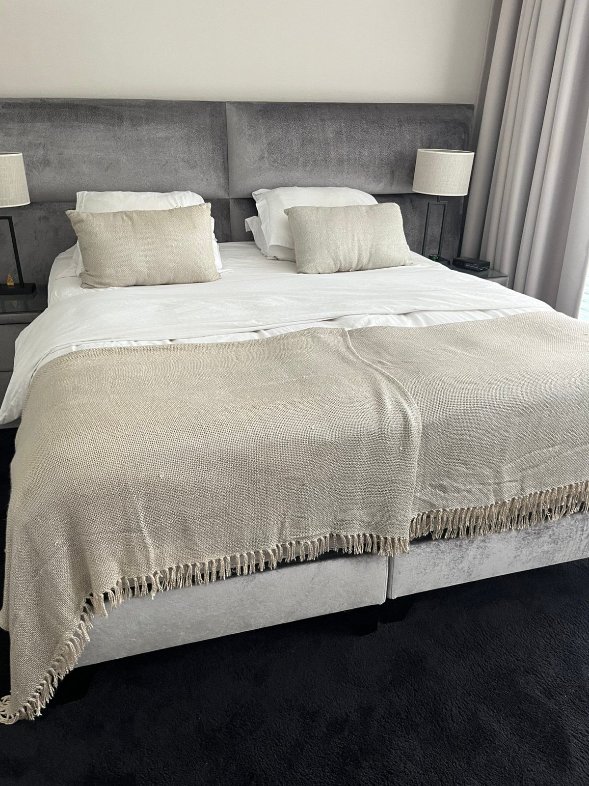 Serta Brut Luxe Boxspring 210x180 incl. nachtkastjes, 210 cm, Tweepersoons, Ophalen of Verzenden, Zo goed als nieuw