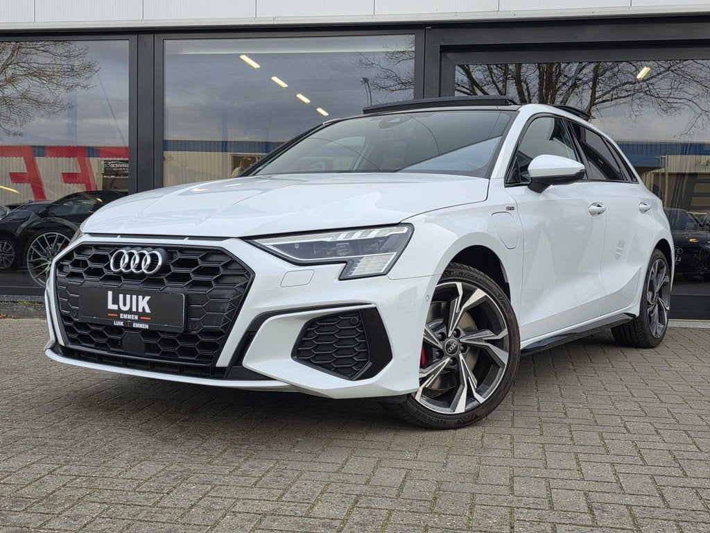 Audi A3 Sportback 45 TFSI e S edition Competition + VOL OPTI, Auto's, Audi, Bedrijf, Te koop, A3, ABS, Achteruitrijcamera, Adaptive Cruise Control