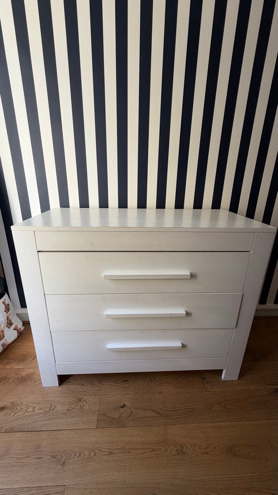 Gratis af te halen! Commode | Witte ladekast met 3 laden, Ophalen, Gebruikt, 50 tot 70 cm, 100 cm of meer