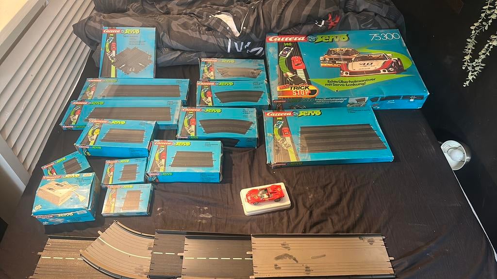 Complete set carrera servo racebaan+ extra stukken, Ophalen, Zo goed als nieuw