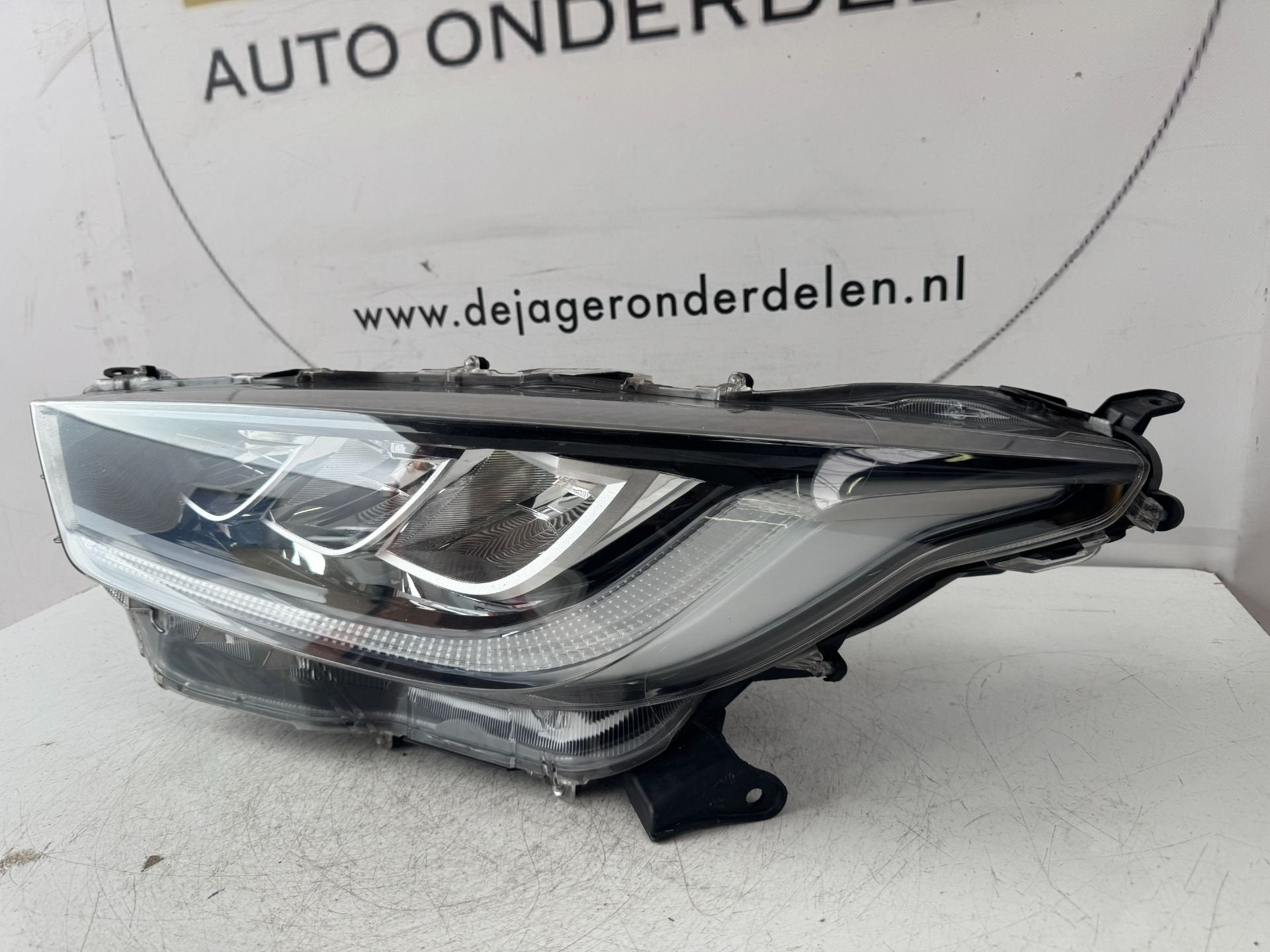 TOYOTA YARIS 4 P21 VOL LED KOPLAMP LINKS, Info@toyota.co.jp, Gebruikt, Toyota Motor Corporation, Toyota