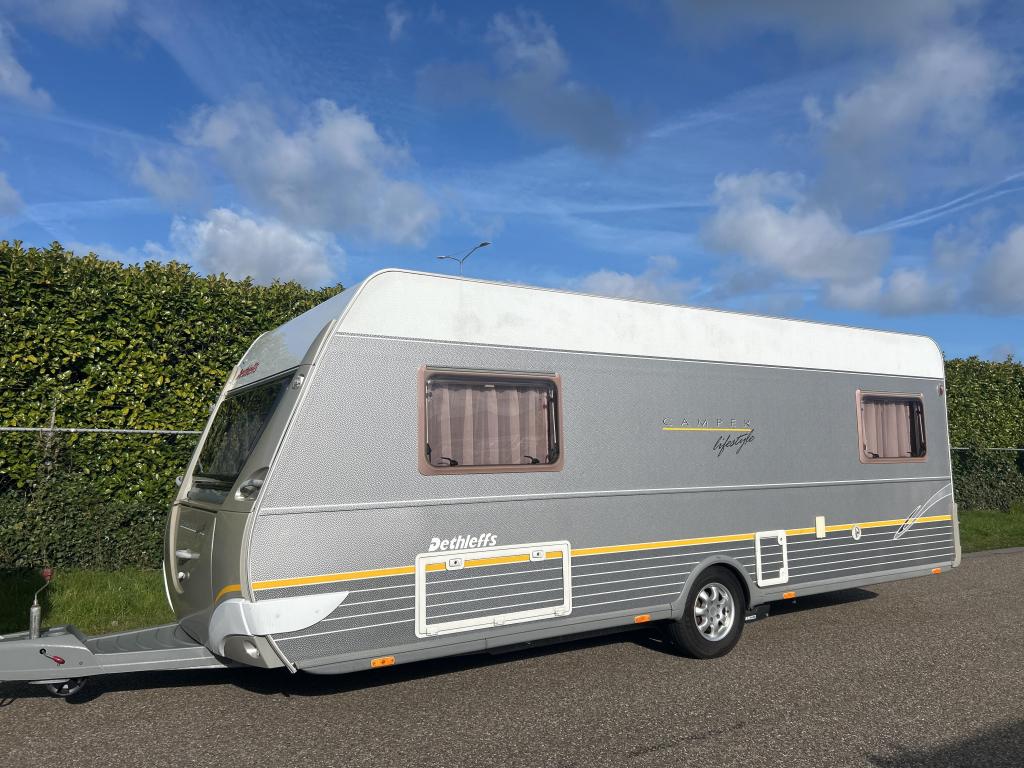 DETHLEFFS 540 V ENKELE BEDDEN, LUIFEL, MOVER, Caravans en Kamperen, Caravans, Arist-Dethleffs-Straße 12, 88316 Isny im Allgäu, Duitsland