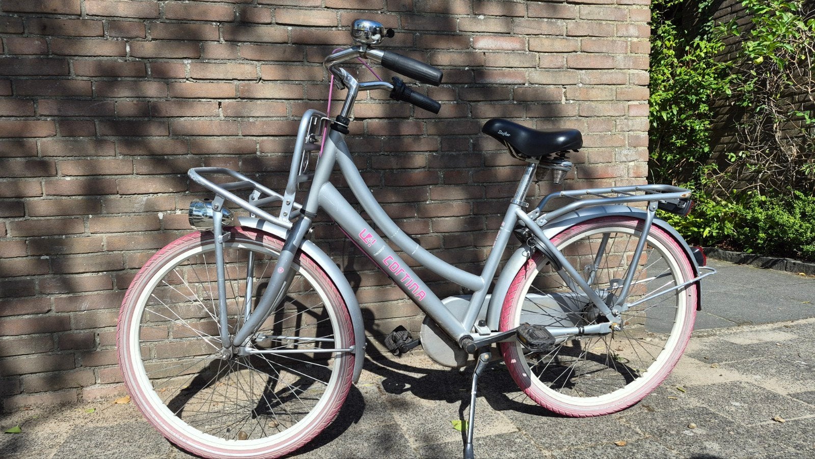 Cortina U4 Meisjesfiets 24 inch, Ophalen, Terugtraprem, Versnellingen, Cortina