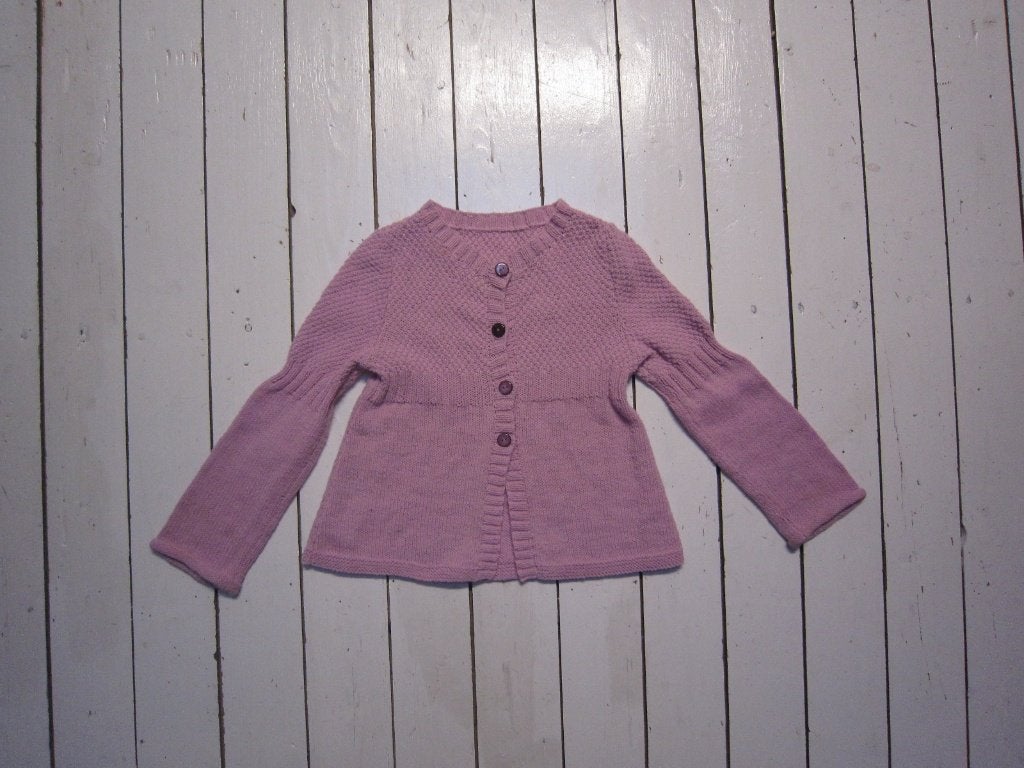Prachtig roze vestje biokatoen, maat 122 128, nieuw, Ophalen of Verzenden, Nieuw, Meisje, Trui of Vest