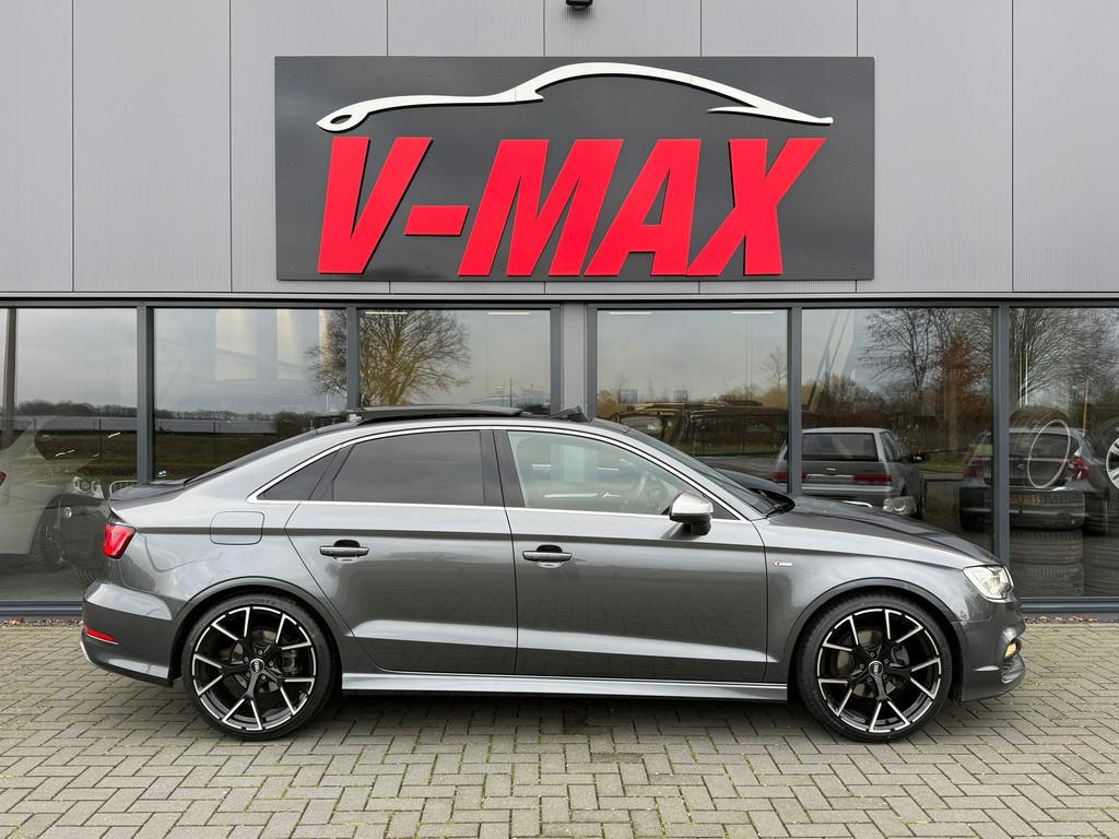 Audi A3 Limousine 1.4 TFSI CoD S-Tron 3X S-Line Pano Carplay, Gebruikt, 4 cilinders, 150 pk, Origineel Nederlands