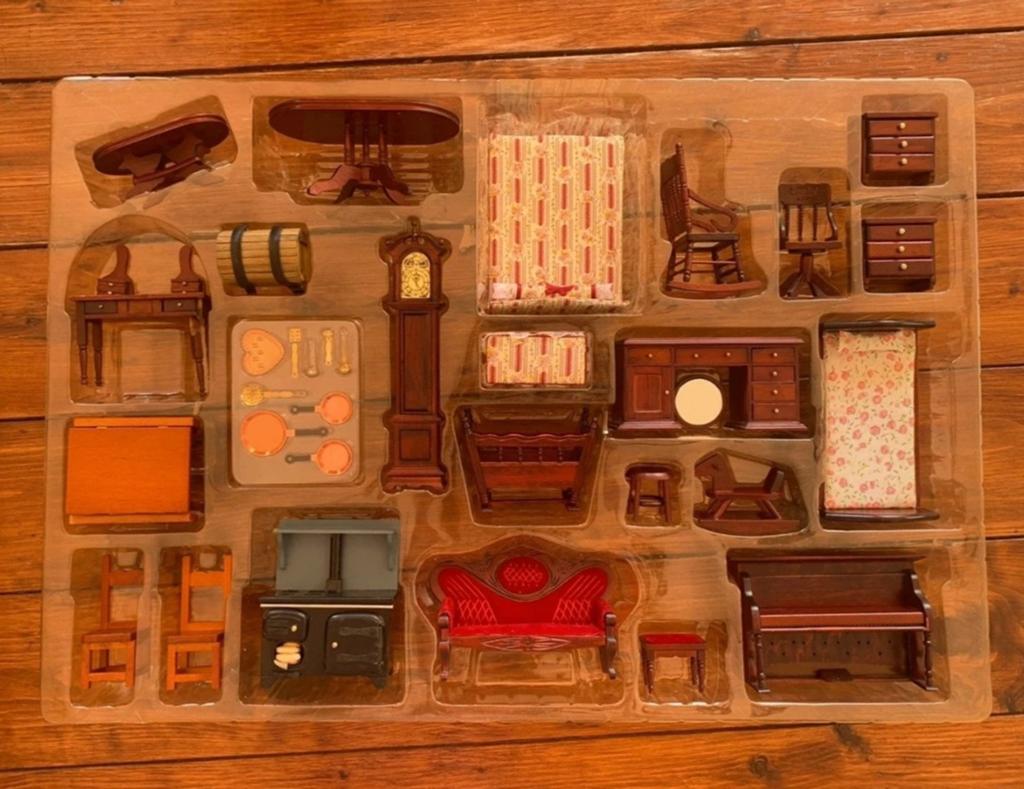 complete inrichting poppenhuis inclusief behang / vloer, Ophalen of Verzenden, Nieuw, Poppenhuis