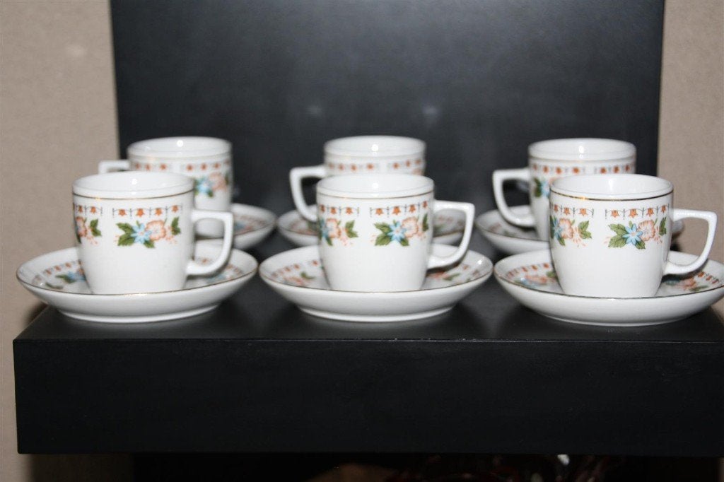6 kop en schotels kerst decor voor espresso of mokka, Ophalen of Verzenden, Zo goed als nieuw, Overige stijlen, Kop(pen) en/of Schotel(s)