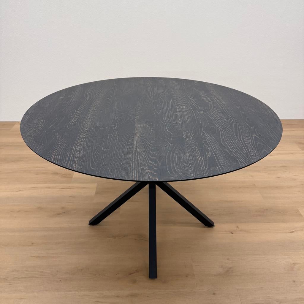 Ronde eettafel HPL donker eiken 130cm - Direct Leverbaar, Rond, Ophalen of Verzenden, Zo goed als nieuw, Info@betaalbaar-design.nl