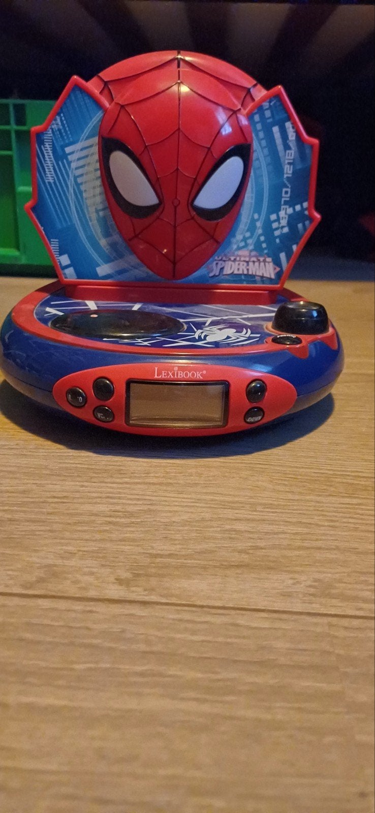 Minions & Spiderman wekker/ radio Batterij niet inbegrepen, Ophalen, Gebruikt