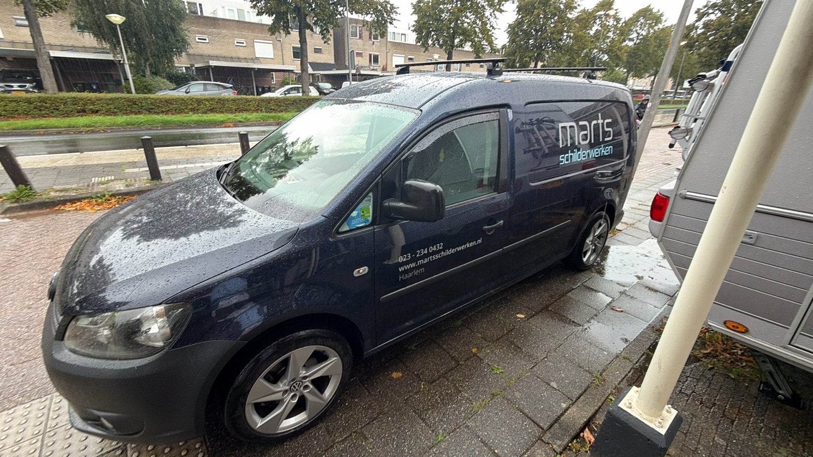 Volkswagen Caddy 1.6 D 75KW 2012, Auto's, Euro 5, Zwart, 4 cilinders, 700 kg