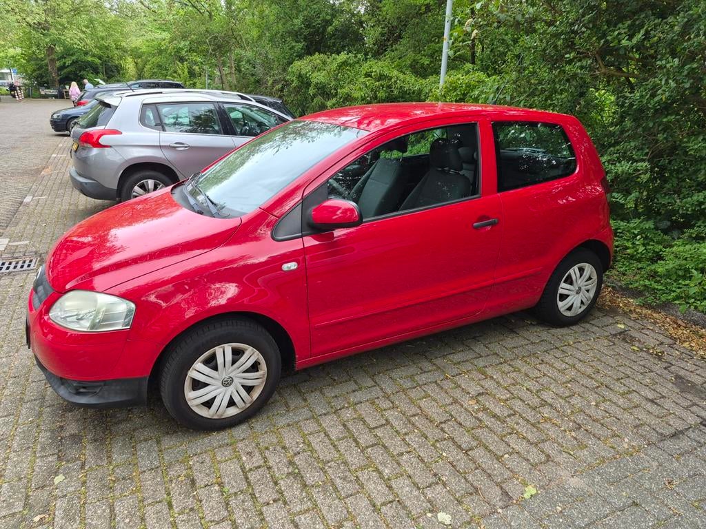 Volkswagen Fox 1.2 40KW 2010 Rood, Auto's, Voorwielaandrijving, 969 kg, 4 stoelen, 1198 cc