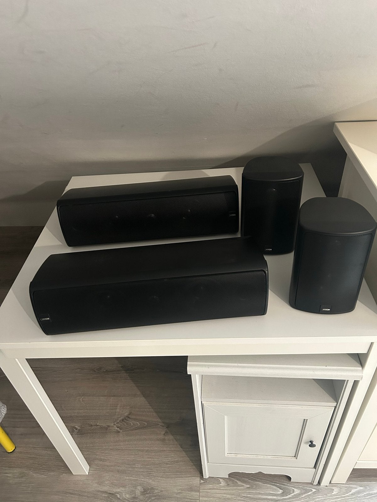 Canton Surround Set: 2x Center AV 700 & 2x Plus X Speakers