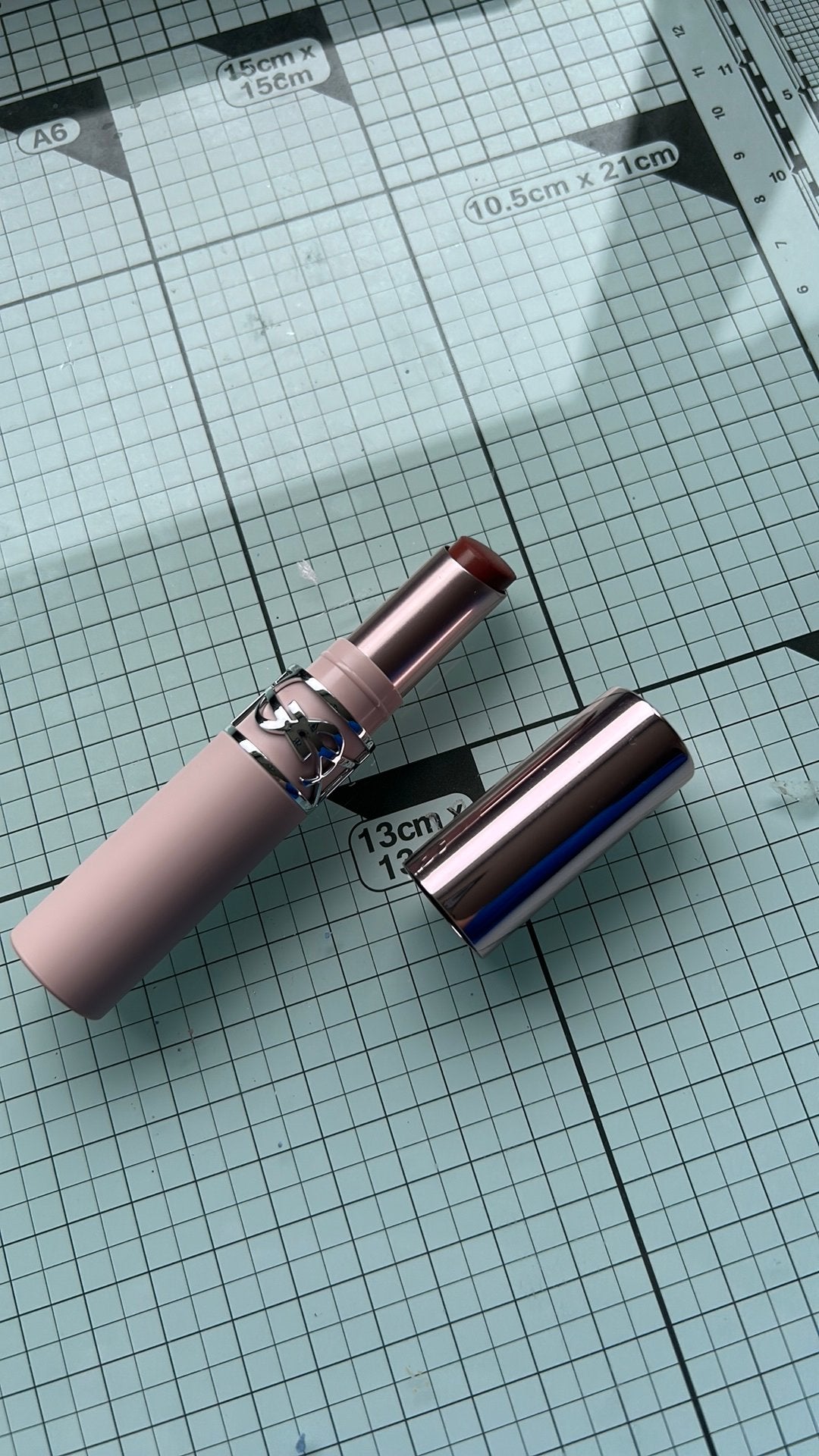 Ysl lovenude lip blusher lipstick in 3, Ophalen of Verzenden, Zo goed als nieuw, Roze, Lippen