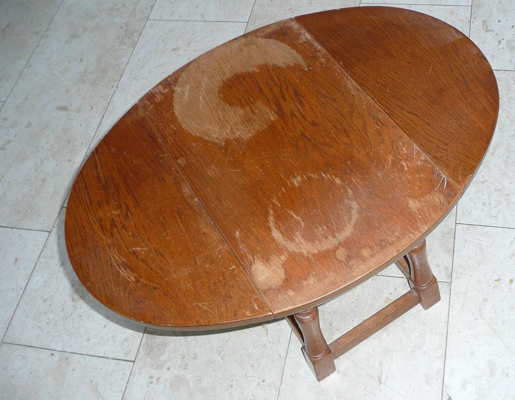 RETRO bijzettafeltje jaren 70 (inklapbaar)., 50 tot 100 cm, RETRO bijzettafeltje jaren 70 (inklapbaar)., Ovaal, Gebruikt